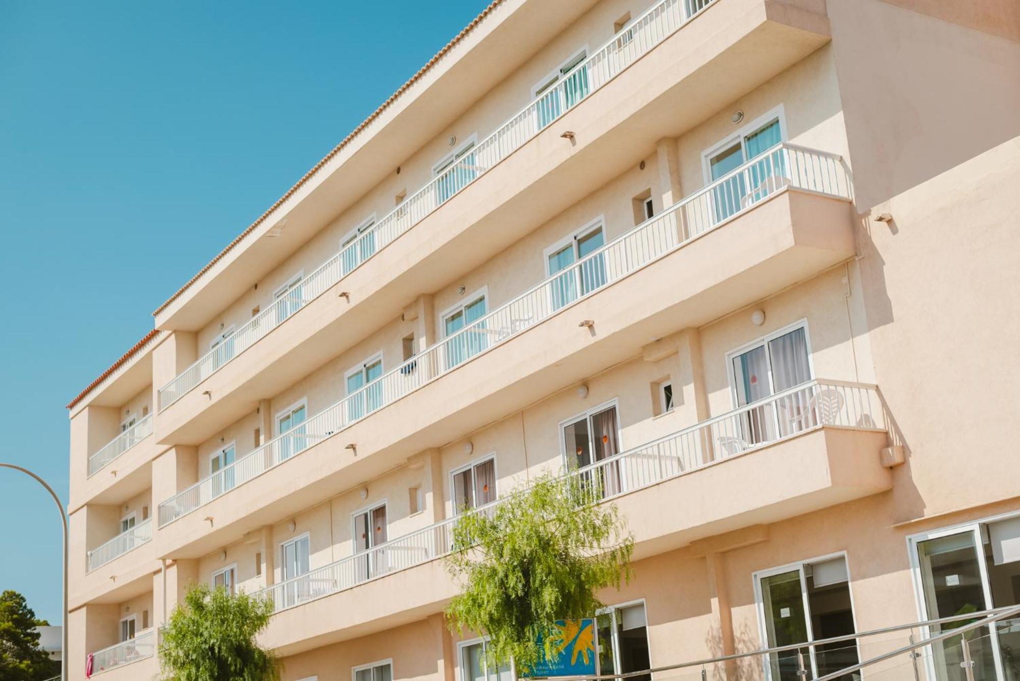 Hotel Lliteras Cala Ratjada  Exteriör bild