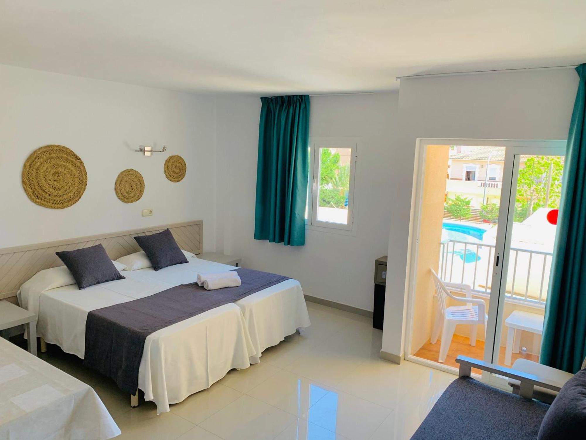 Hotel Lliteras Cala Ratjada  Exteriör bild